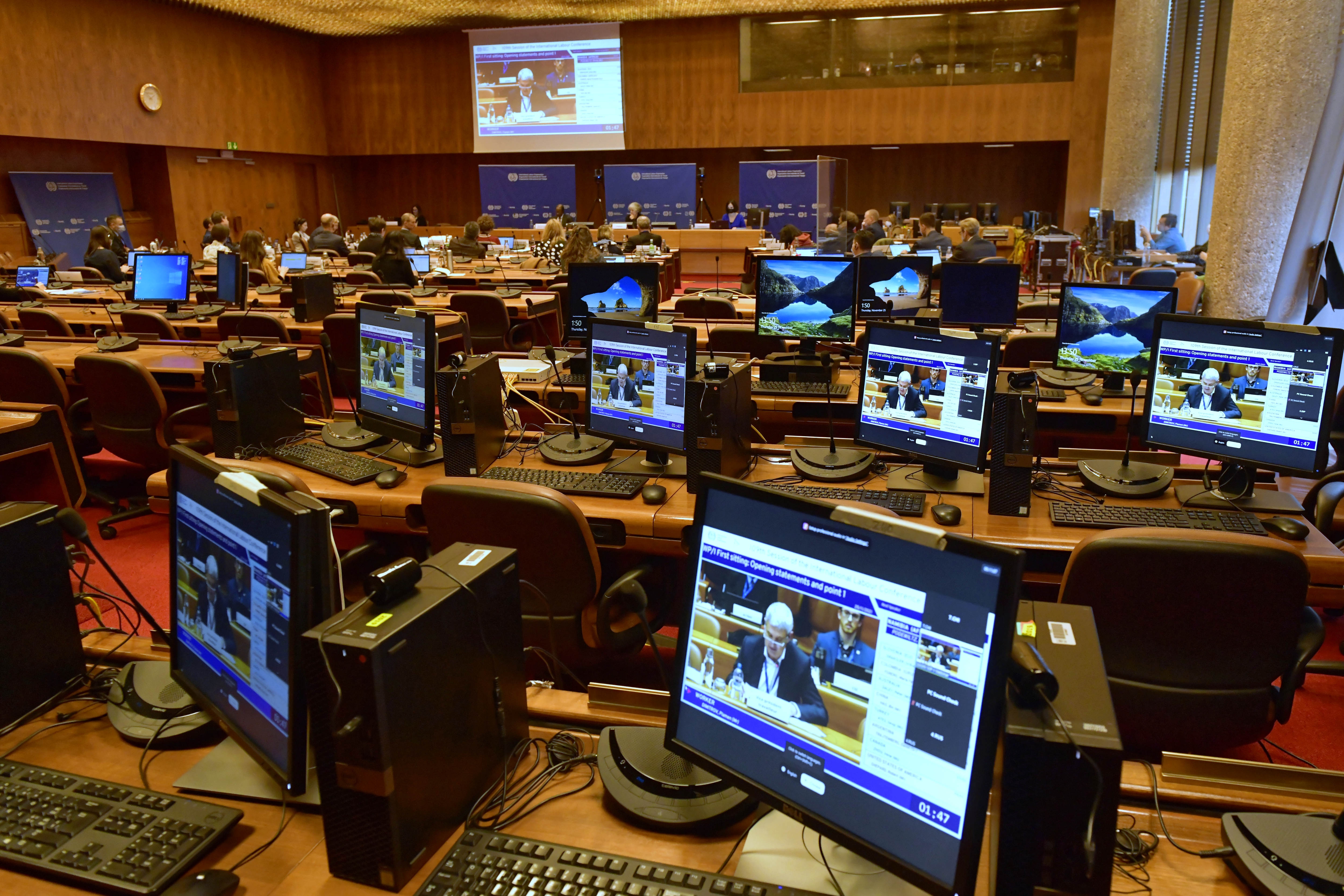 Genève, november 2021. Også denne delen av ILOs arbeidskonferanse går digitalt. Foto: Marcel Crozet / ILO.